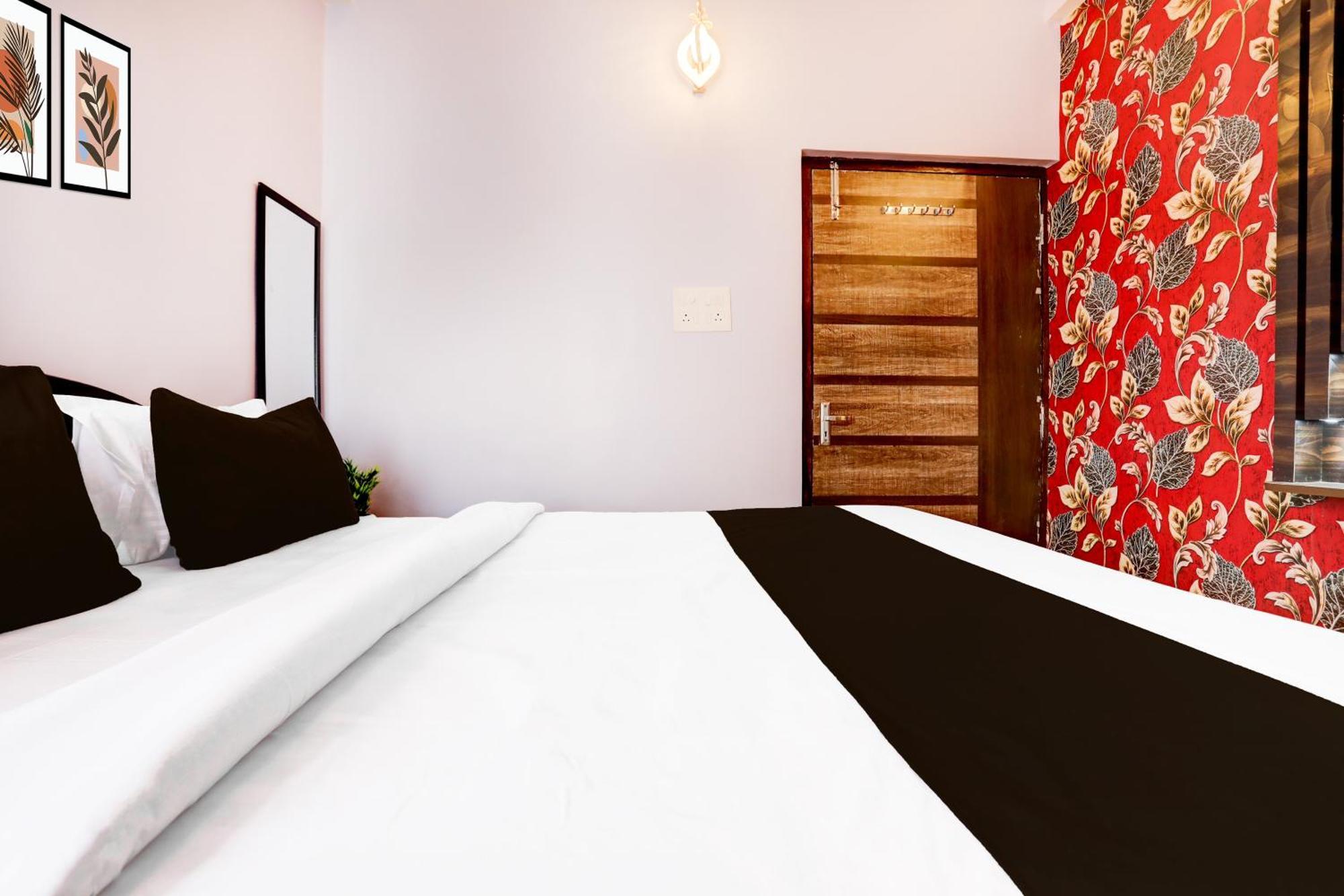 Hotel O Deejit Inn Danapur Zewnętrze zdjęcie